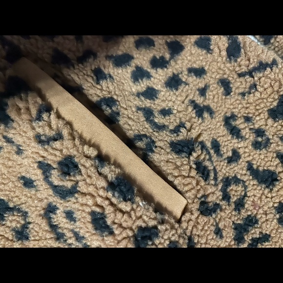 Ampersand Sherpa sweater jacket - Picture 4 of 4